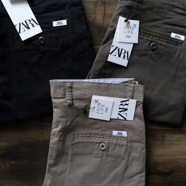 Men Regular Fit Cotton Blend Trousers